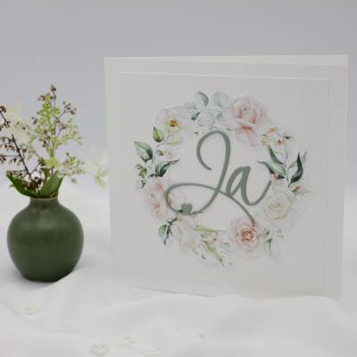 Handgemachte Hochzeitskarte mit Blumenkranz & Ja-Schriftzug - elegante Glückwunschkarte zur Hochzeit