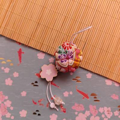 Omamori Bunte Kirschblüte