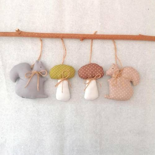 Eichhörnchen Deko Set - handgenähte Stoffanhänger mit Pilzen - Herbstdeko Natur und Walddeko - Geschenkidee Herbst