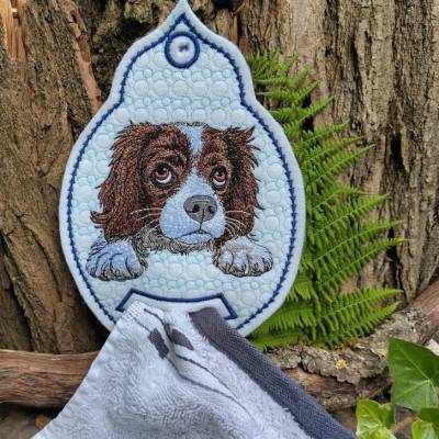 Hund Herzensbrecher 10x10cm – Stickdatei für Hundeliebhaber