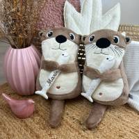 Art.K-Design Plüschtier Ottermädchen oder Otterjunge personalisierbar