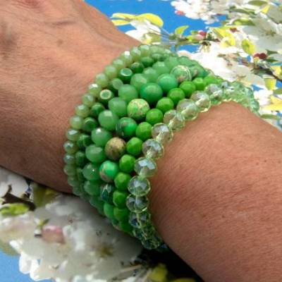Grünes Glasperlenarmband Set, grün, Schmuck, Geschenkidee Weihnachten, Adventskalenderfüllung, Nikolaus, Frau Freundin