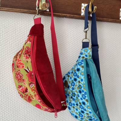 Wertige Bauchtasche, Hüfttasche aus geblümtem Cord, Feincord, Crossbody, Innenfach mit RV, 2-farbig, 2 Varianten