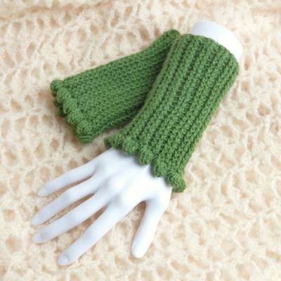 Pulswärmer / Armstulpen, grün, Noppenrand, Wollmischung, Handarbeit, gehäkelt