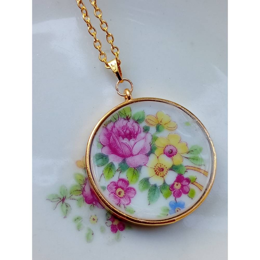 Kette Amulett handarbeit Porzellan Vintage Bild 1