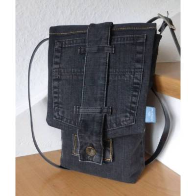 Jeanstasche schwarz mit Zebra-Futter und Reißverschluss-Innentasche, Upcycling-Unikat von hessmade