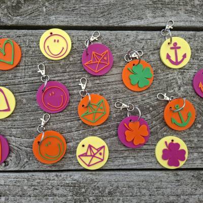 MOTIV Schlüsselanhänger / Dekoanhänger / Taschencharm
