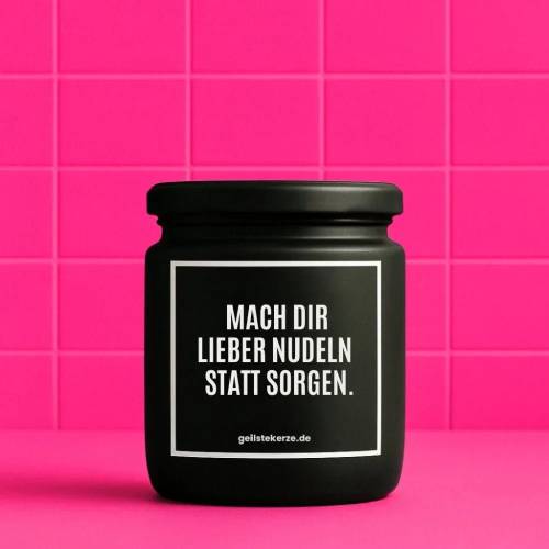 Duftkerze mit Spruch MACH DIR LIEBER NUDELN STATT SORGEN Bio-Sojawachs vegan 80 h Brenndauer
