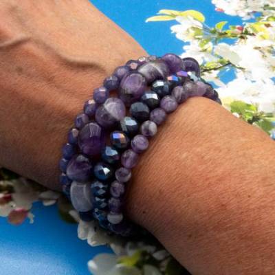 Lila Glasperlenarmband Set, Amethyst, eleganter Schmuck, handgemachtes Unikat, Geschenkidee Weihnachten Frau Freundin