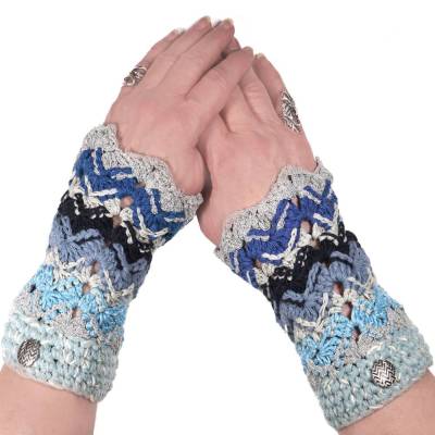 Armstulpen Stulpen *Wellen* mit Knopf – handgestrickt & gehäkelt – kuschelig & einzigartig