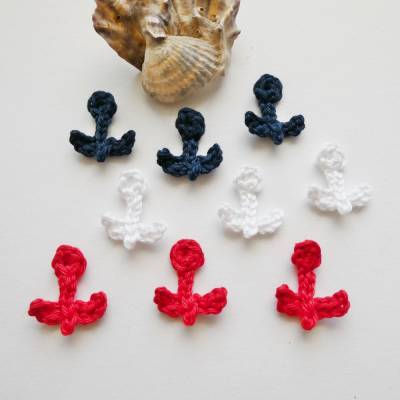 3 gehäkelte Mini Anker in 3 Farben zur Wahl - Häkelapplikation,Aufnäher,Tischdeko,maritimer Look,weiß, blau, rot