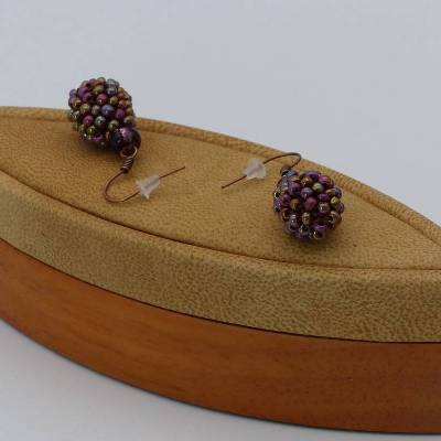 Kugelohrringe - Ohrhänger braun irisierend - Kugel aus Glasperlen gehäkelt - Ohrschmuck - Häkelschmuck
