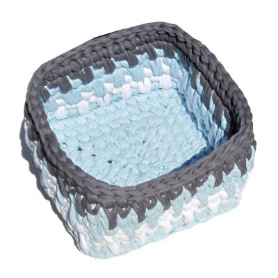 Utensilo Häkelkorb viereckig blau weiß grau – Textilgarn Brotkorb & Geschenkkorb handgehäkelt