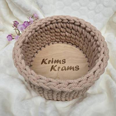 Korb/Körbchen gehäkelt mit Holzboden und Gravur KrimsKrams rund hellbraun