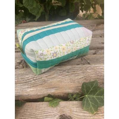 Boxy Allzwecktasche | gesteppt und gefüttert | Patchwork | grün-türkis | handgemacht