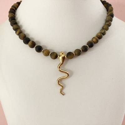 Braune matte Tigeraugenkette 42 cm lang, braune Edelsteinkette mit Schlange, Geschenk Frau unisex, Handarbeit