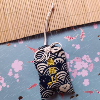 Omamori Blaue Wellen Katzen