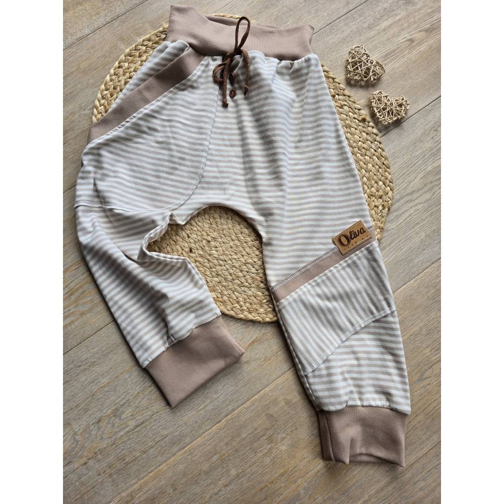 Kinder Pumphose Pants Gr.104/110 – Bio-Baumwolle | Unisex Unikat | Beige gestreift, Atmungsaktiv Mitwachsend Bild 1