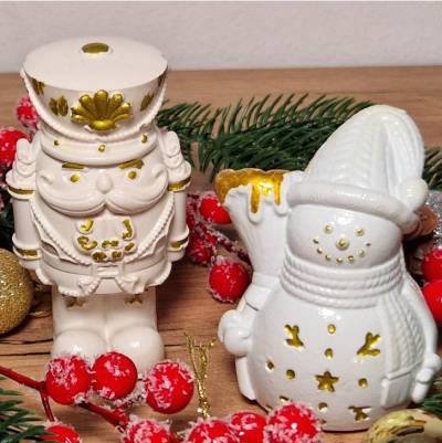 Handgefertigtes Weihnachts-Set aus Raysin 200 – Nussknacker & Schneemann, Gold, 10cm Unikat