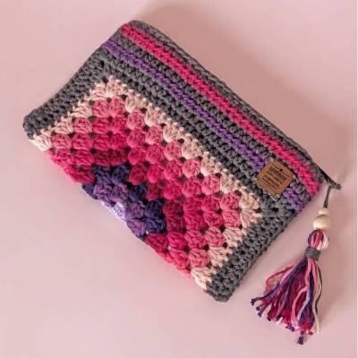 Häkel-Clutch Lila Pink – Baumwolle Reißverschlusstasche mit Quaste