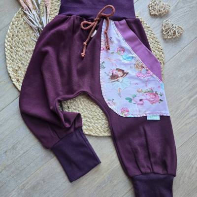 Bio Pumphose Mädchen 98/104 Beere – Mitwachshose mit Ballerina-Motiv, handgemacht & nachhaltig