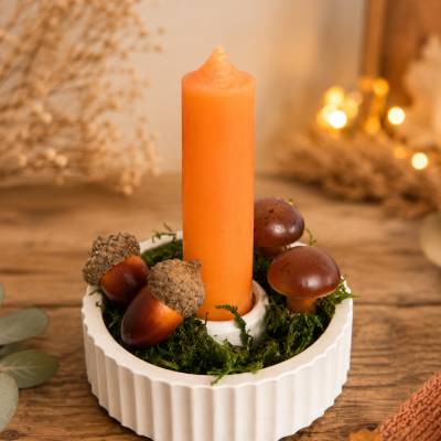 Waldkerzenständer aus Gießkeramik mit Herbstdeko – Handgefertigte Tischdekoration