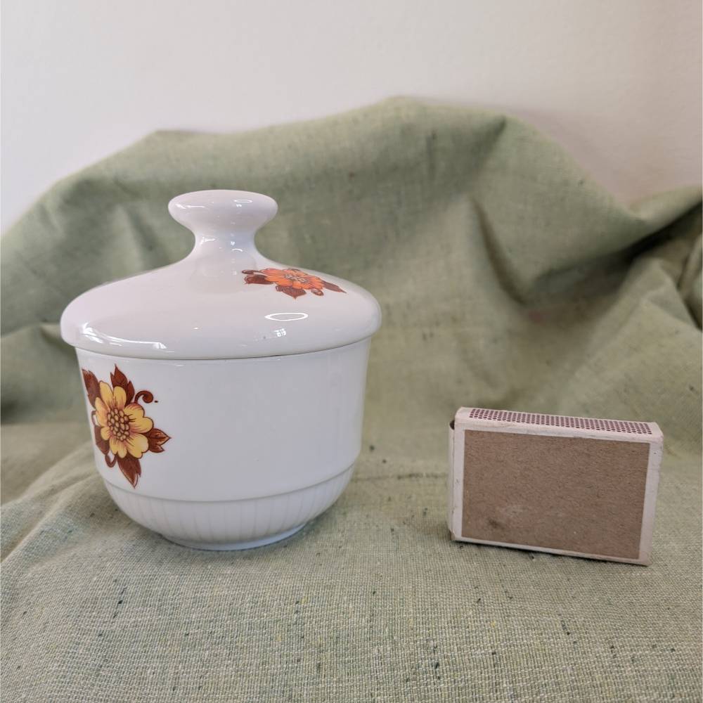 Zuckerdose Porzellan Deckeldose Blumenmotiv organisches Design & florale Akzente Vintage Charme der 70er