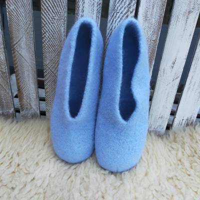 Filzhausschuhe, 100% Wolle und Antirutsch, Gr. 44/45, handgestrickt und dann gefilzt.