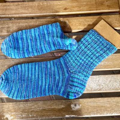 Handgestrickte Socken in Größe 38/39