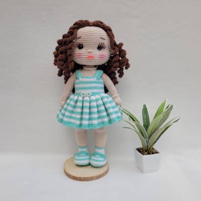 Mira - Handgefertigte gehäkelte Amigurumi Puppe 34 cm türkis Stoffpuppe Handmade Geschenk Mädchen Kinderzimmer Deko gift
