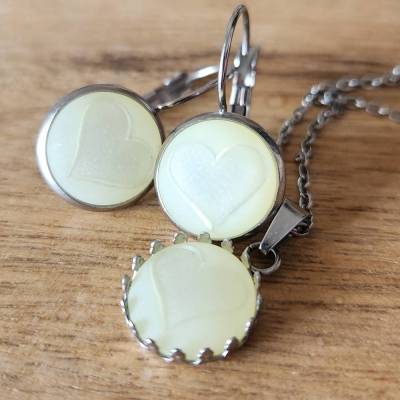 zarte Herz weiß gelbe Ohrringe elfenbein Ohrstecker, Ohrhänger, Ringe Cabochon Schmuck