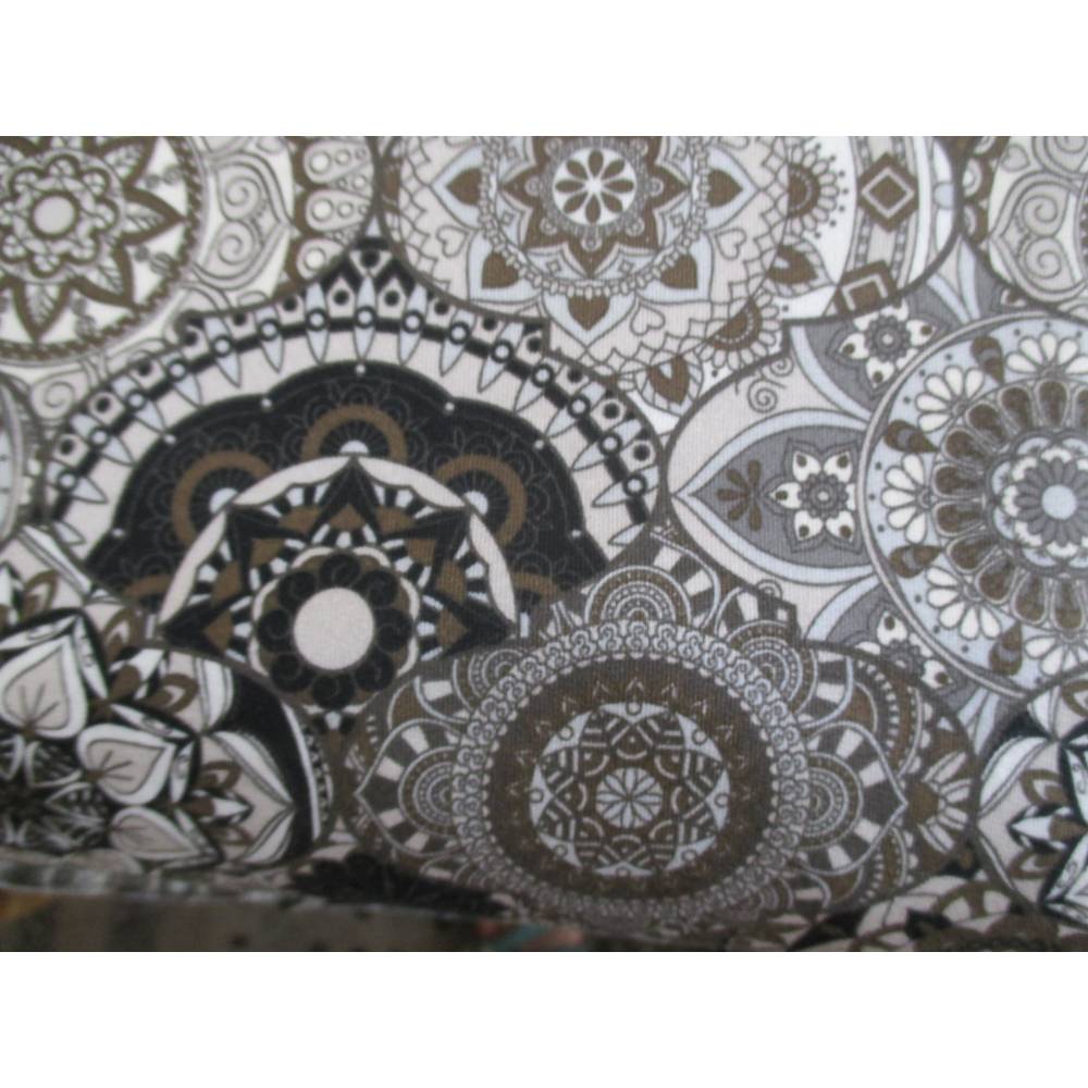 French Terry Baumwolljersey angeraut Mandala Orient Sand  (1m/16,-€) Bild 3