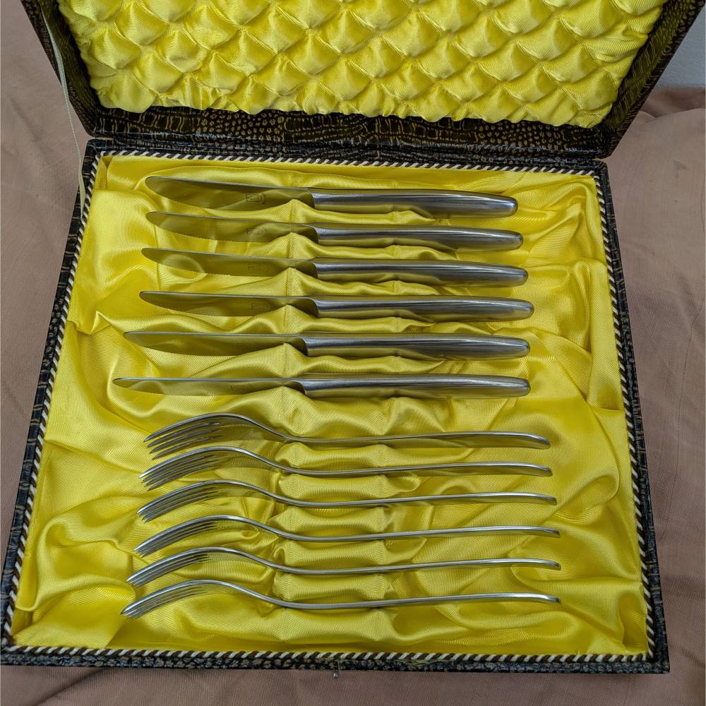 Besteckset Messer & Gabeln 6 Pers. Set in Besteckkasten ABS Besteck Auer Besteck- & Silberwarenwerke Edelstahl Rostfrei