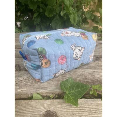 Boxy Allzwecktasche | gesteppt und gefüttert | Katzen | hellblau | handgemacht