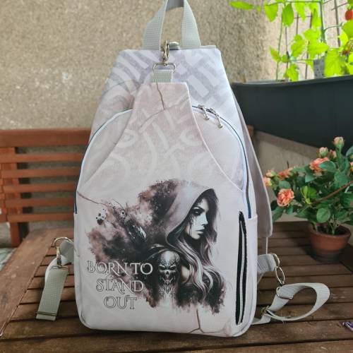 Handgemachter Damenrucksack Kunstleder – Gothic Backpack Born To Stand Out – Alltag, Freizeit & Festival – Unikat