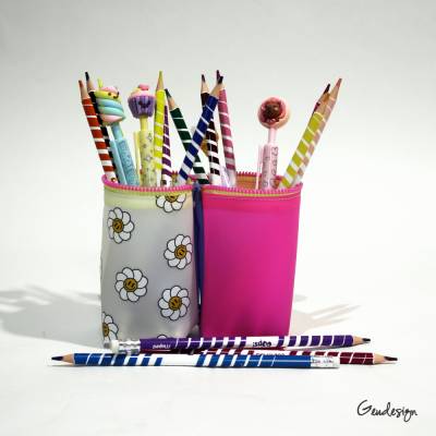 Cup'N'Case Stiftemäppchen aus Jelly Vinyl