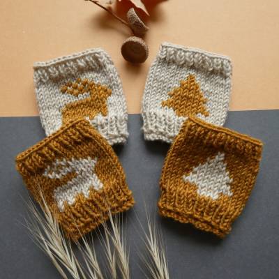 1  Paar handgestrickte Babypulswärmer mit Elch ohne Daumenloch nach Farbwahl, Armstulpen,Handstulpen,Geschenk,Geburt