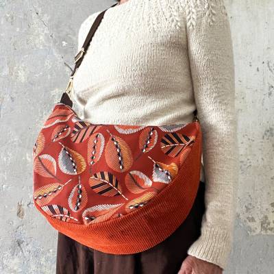 Halbmondtasche DIE MODERNE Crossbag aus Canvas – 2 Größen von zimtblüte 