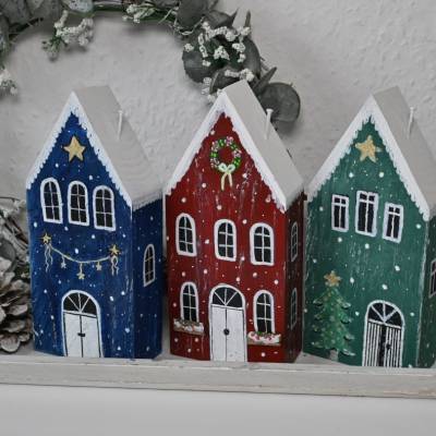 Holzhaus Winter Weihnachten handbemalt lackversiegelt Unikat