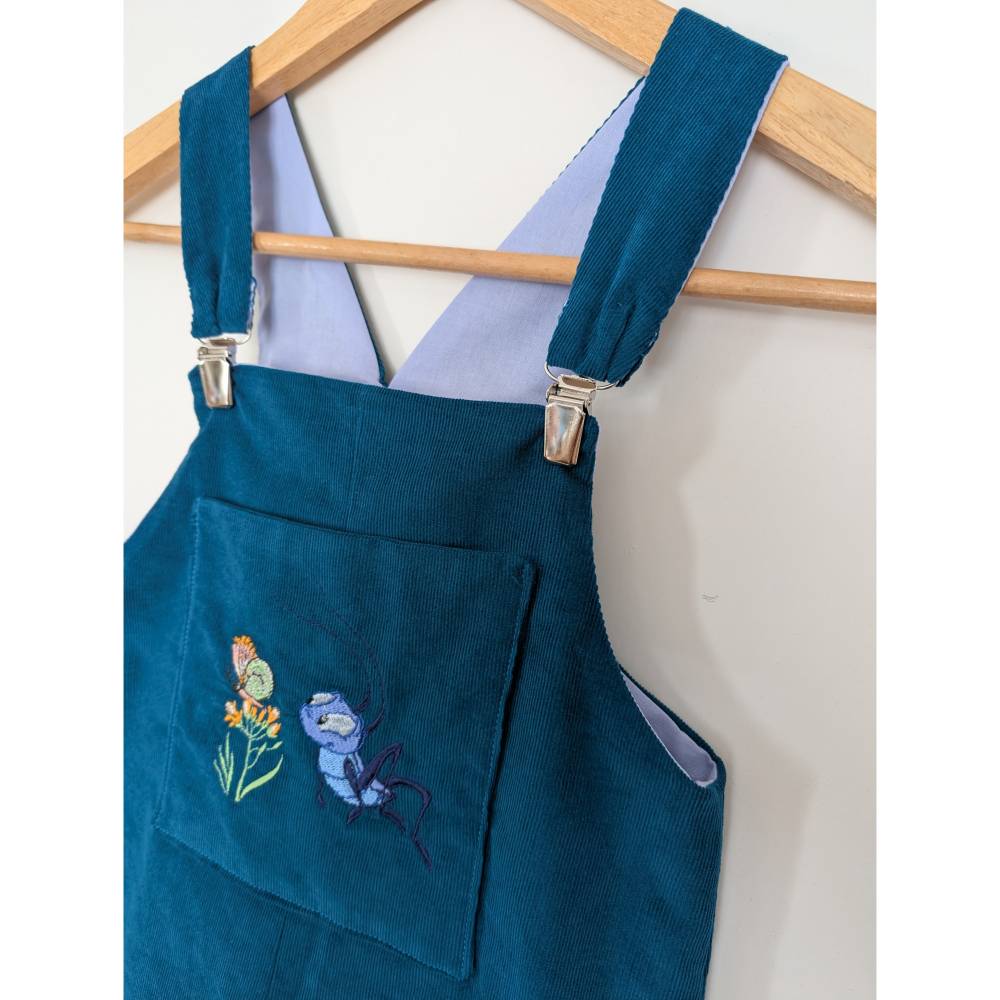 Latzhose Overall aus Baumwollcord blaupetrol für Kinder Größe 86/92 Bild 9