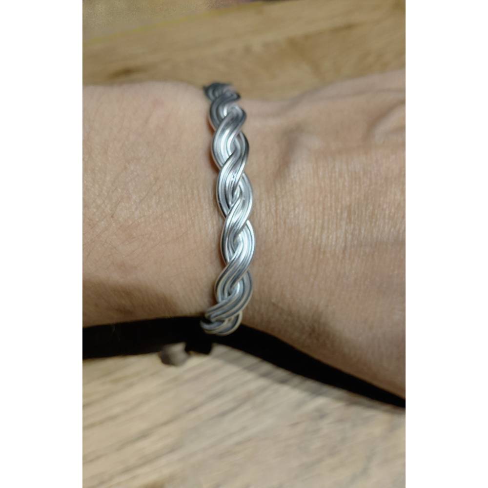 Armreif geflochten aus Aluminium, Drahtschmuck Bild 2