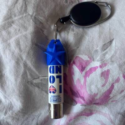Blauer Clipper Feuerzeug Halter Festival, Party Accessoire Anhänger mit Retractable in Blau, Charm, Anhänger