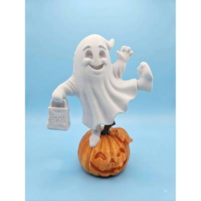 Halloween Geist auf Kürbis LED Deko – Fröhliches Gespenst mit „BOO!“-Tasche, 3D Druck PETG, 23 cm – Stimmungslicht für H