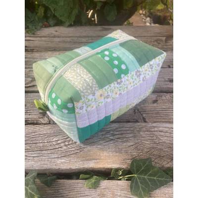 Boxy Allzwecktasche | gesteppt und gefüttert | Patchwork | grün | handgemacht