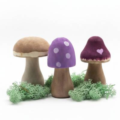 Bunte Holzpilze im 3er-Set, handbemalte Herbstdeko aus Nadelholz, Pilzdeko für Tisch, Regal + Fensterbank oder Geschenk