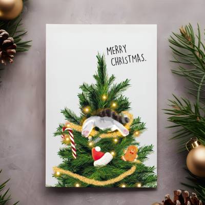 Weihnachtskarte A6 "Baumchaos" Katze im Weihnachtsbaum mit Umschlag - Katzenmuddi
