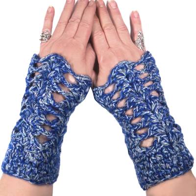Einzigartige gehäkelte Stulpen *Skeleton* – Handgemachte Armstulpen, Pulswärmer aus Designgarnwolle