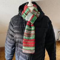 Handgestrickter Wollschal rot-tannengrün 75 cm lang– Strickschal mit Schlaufe für Damen & Herren