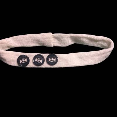 Textiler Hals-/ Kopfschmuck Weiß, Strickschlauch mit Schmuckknöpfen
