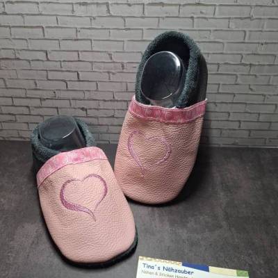 Lederpuschen / Krabbelschuhe 22/23 rosa